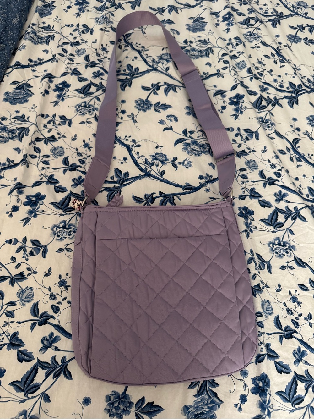 Vera Bradley Tripple Zip Hipster Lavender Sky